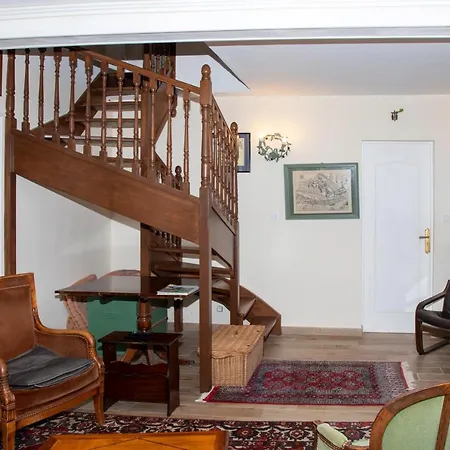 Marguerite 65 Rue Legout Lesage 76260 Et Marais Ponts-et-Marais