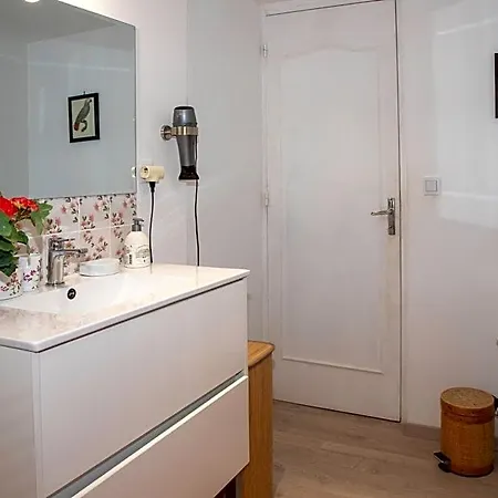 Marguerite 65 Rue Legout Lesage 76260 Et Marais *